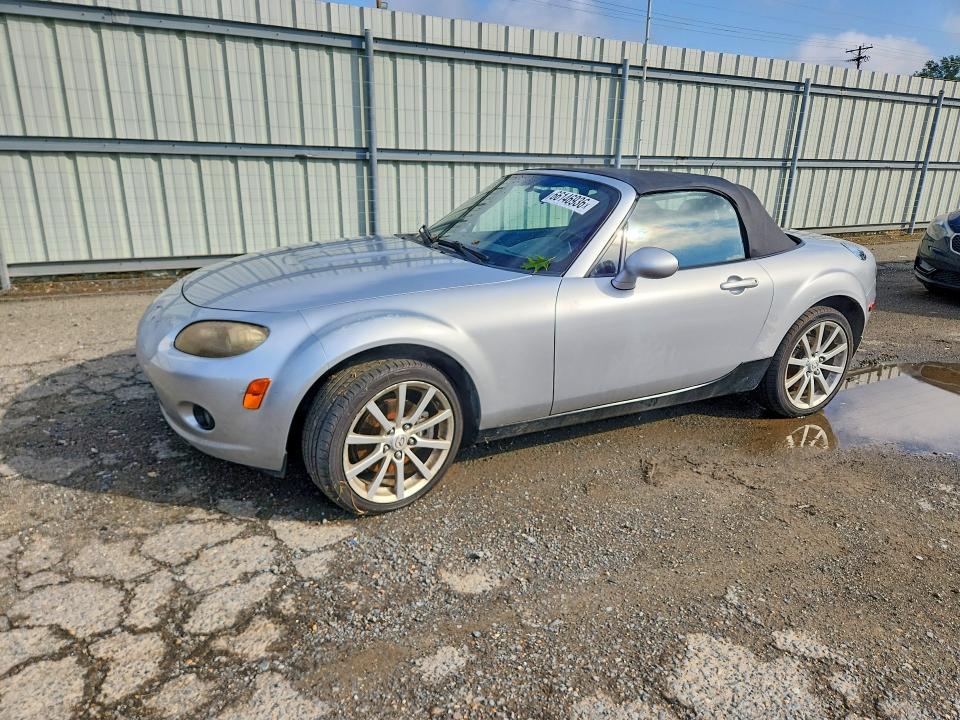 MAZDA MX-5 MIATA 2006 with VIN JM1NC25F760117668 - Photo from auction