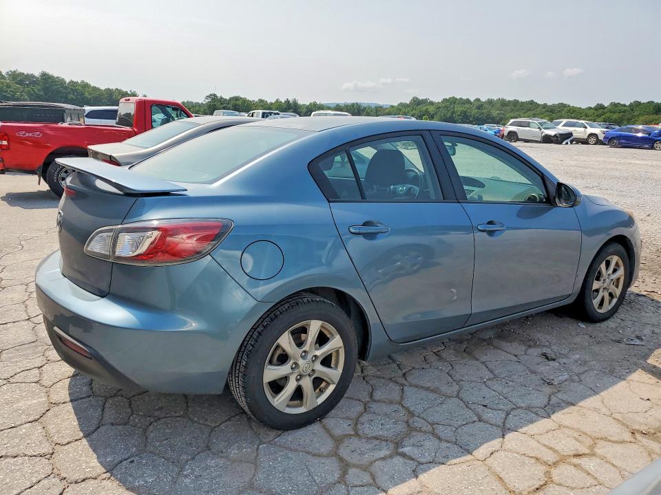 Photo 3 from auction – 2010 MAZDA 3 with VIN JM1BL1SG2A1289247