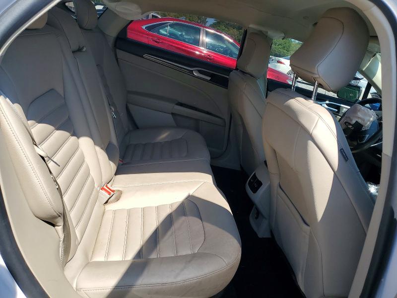 Photo 10 from auction – 2020 FORD FUSION with VIN 3FA6P0MU5LR171503