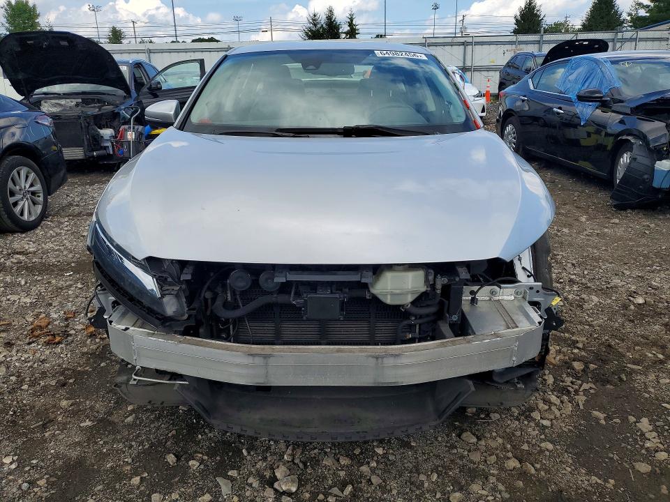 Photo 5 from auction – 2018 HONDA CLARITY with VIN JHMZC5F17JC011216