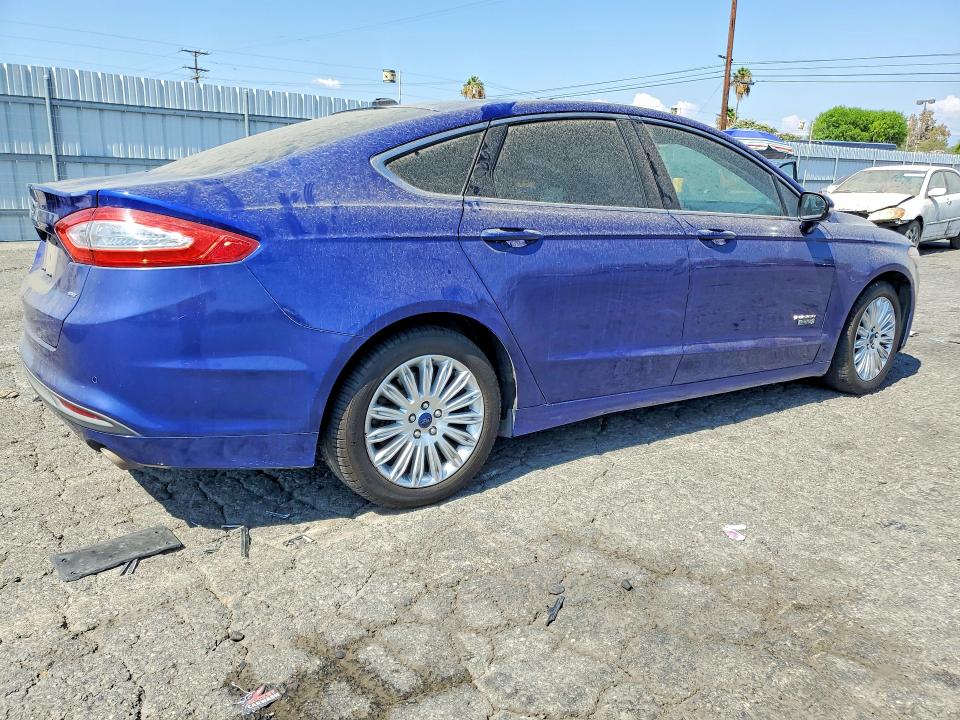 Photo 3 from auction – 2014 FORD FUSION with VIN 3FA6P0PU2ER324658
