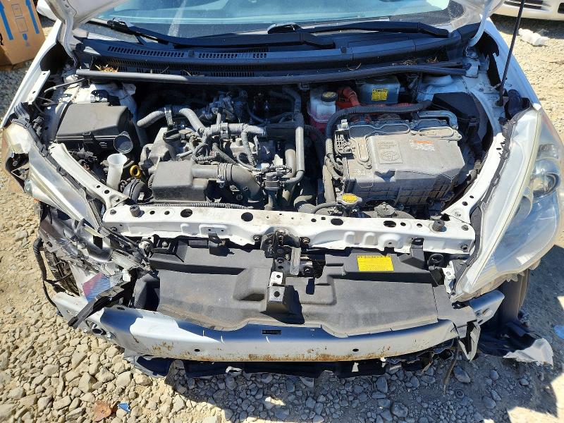 Photo 11 from auction – 2013 TOYOTA PRIUS C with VIN JTDKDTB30D1056302