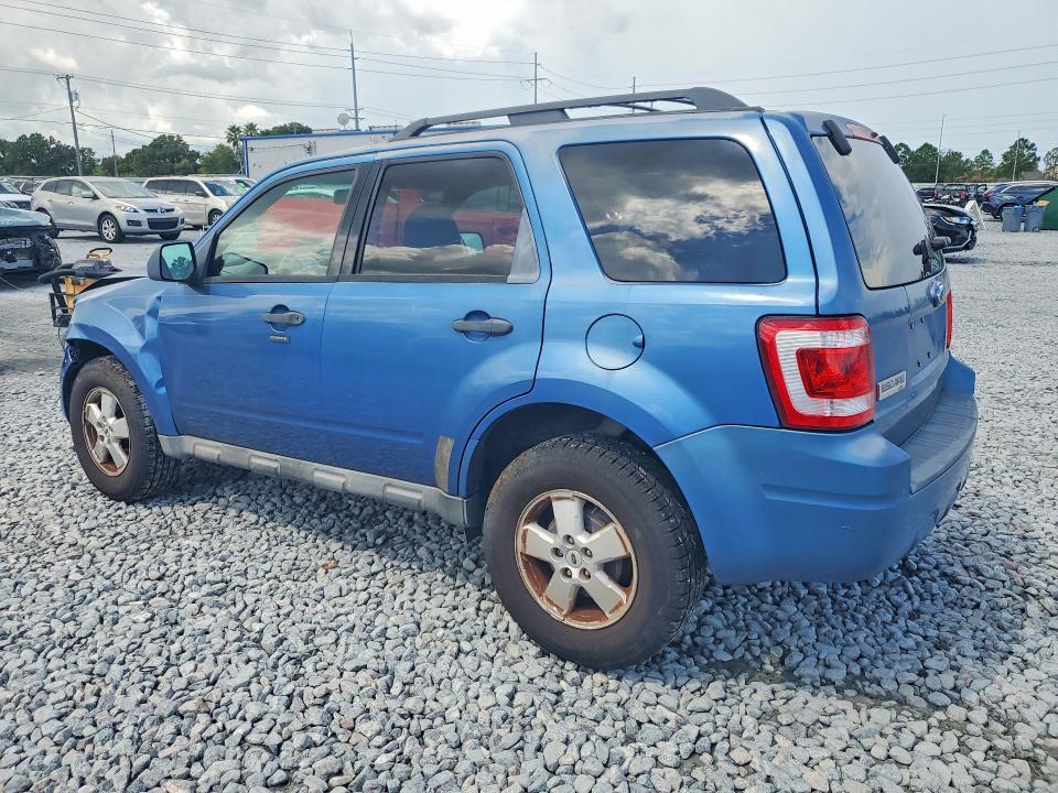 Photo 2 from auction – 2009 FORD ESCAPE with VIN 1FMCU03G19KD11105