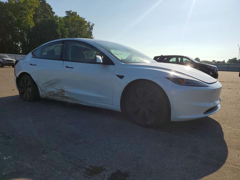 صورة رقم 4 من المزاد - 2024 TESLA MODEL 3 مع VIN 5YJ3E1EA1RF731248
