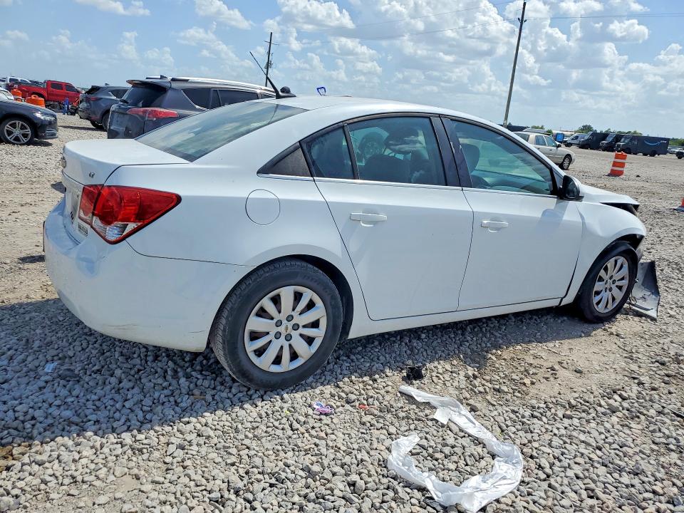 Photo 3 from auction – 2011 CHEVROLET CRUZE with VIN 1G1PF5S91B7153382