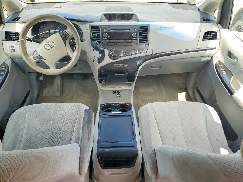Photo 8 from auction – 2014 TOYOTA SIENNA with VIN 5TDKK3DC3ES473999
