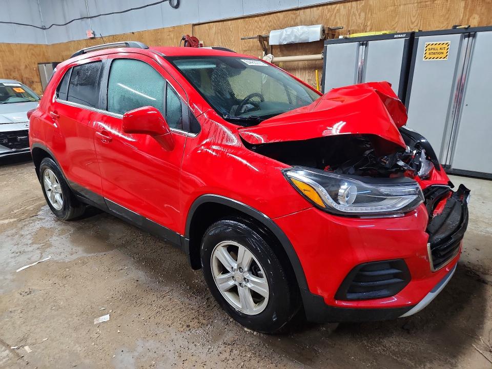 Photo 4 from auction – 2018 CHEVROLET TRAX with VIN 3GNCJPSB8JL192863