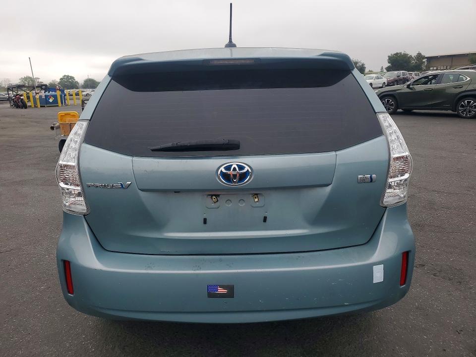 Photo 6 from auction – 2014 TOYOTA PRIUS V with VIN JTDZN3EUXE3299296