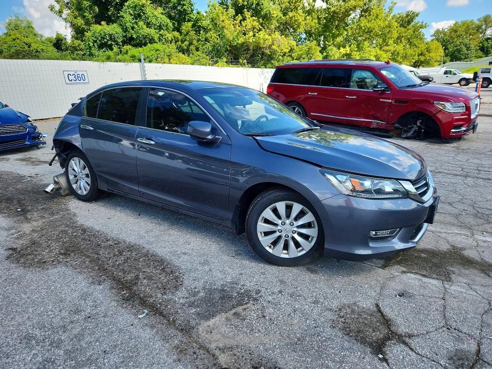 Photo 4 from auction – 2013 HONDA ACCORD with VIN 1HGCR2F89DA170614