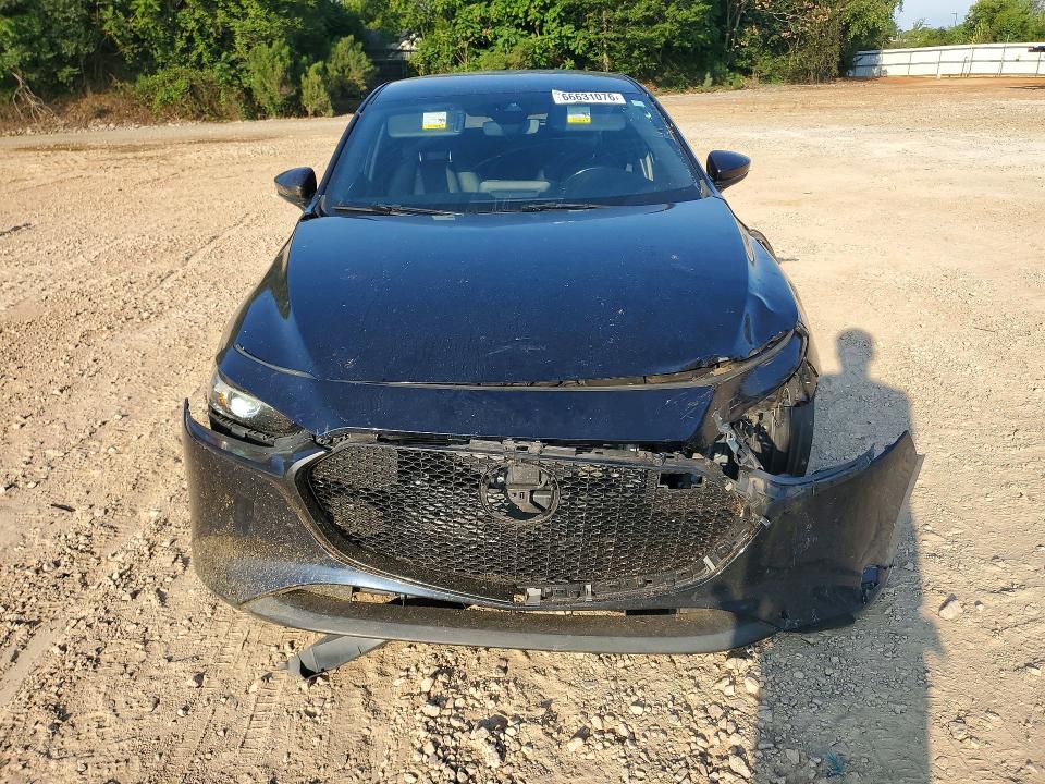 Photo 5 from auction – 2019 MAZDA 3 with VIN JM1BPAJM0K1138520