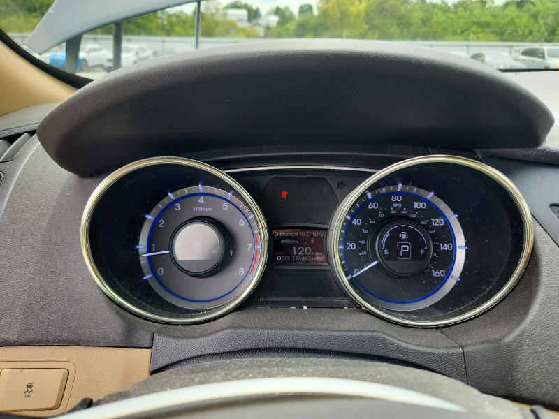 Photo 9 from auction – 2012 HYUNDAI SONATA with VIN 5NPEB4AC1CH311413