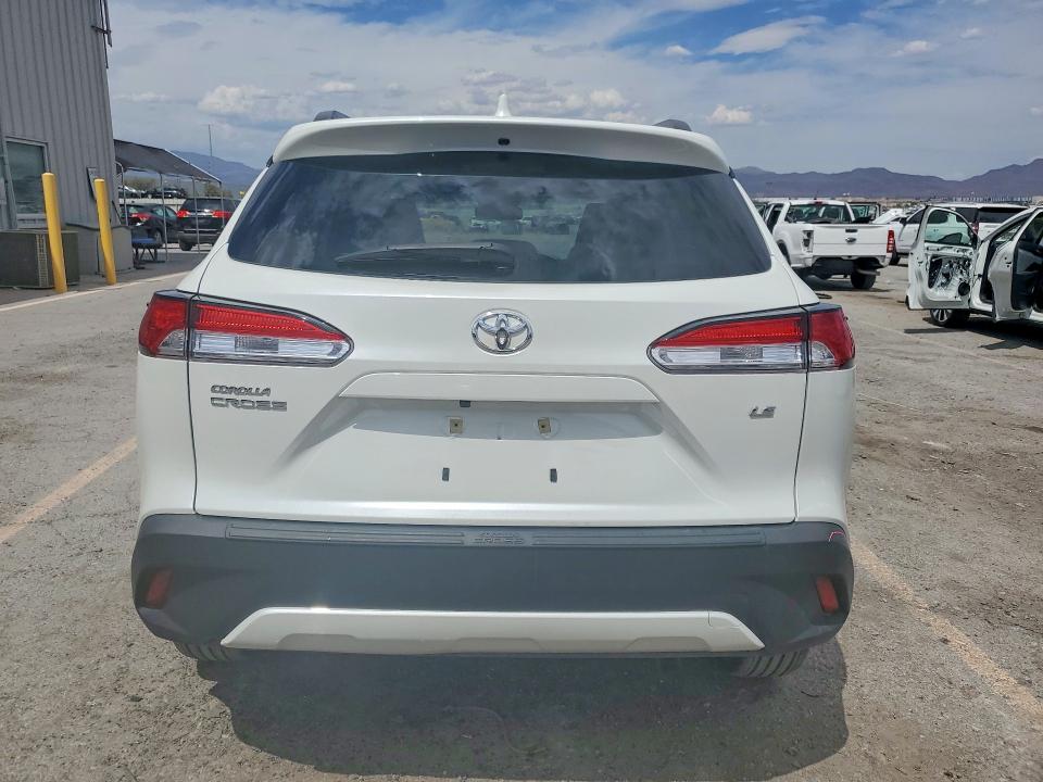 Photo 6 from auction – 2023 TOYOTA COROLLA CROSS with VIN 7MUCAAAG1PV045571