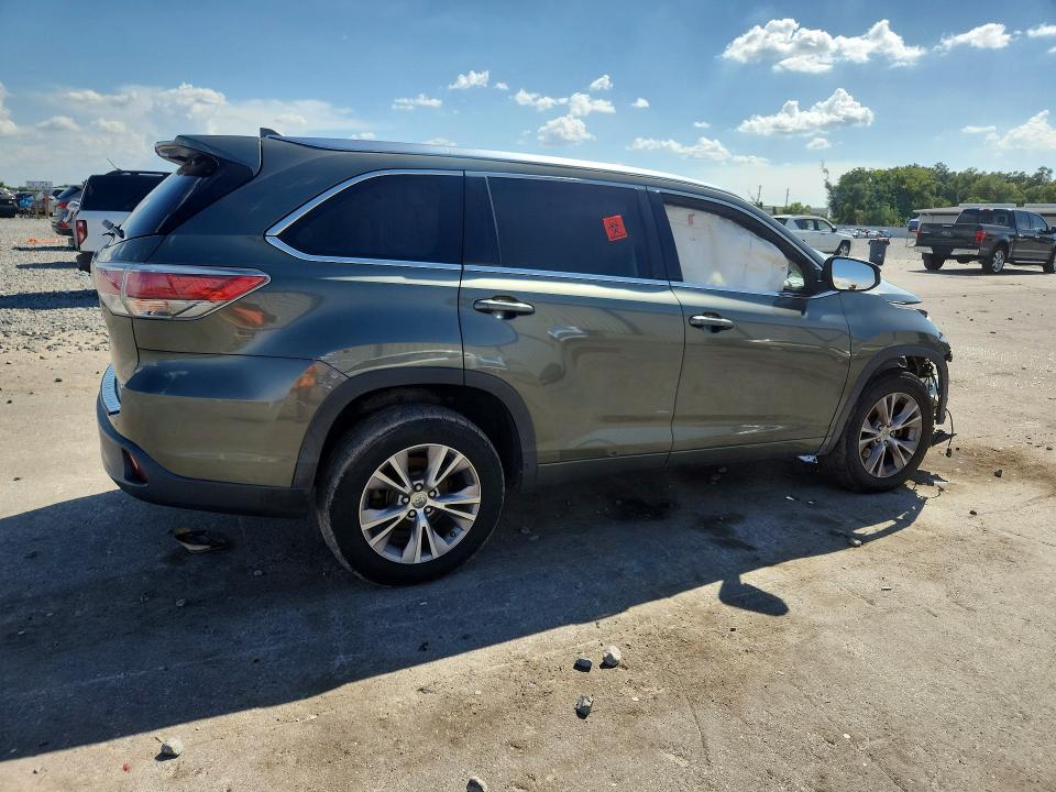 Foto 3 de la subasta – 2015 TOYOTA HIGHLANDER con VIN 5TDKKRFH8FS090833