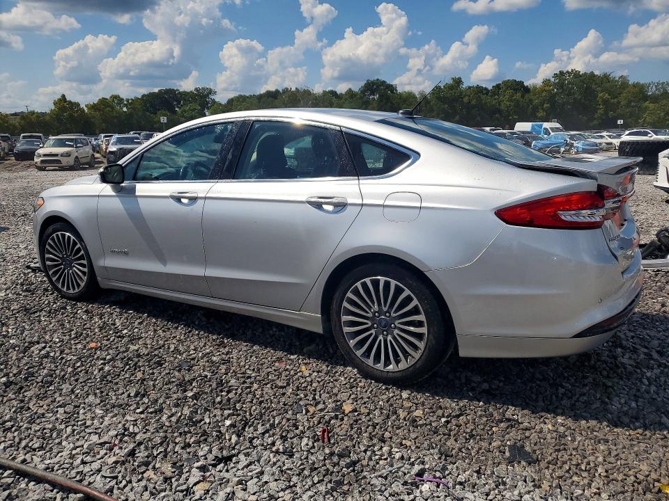 Photo 2 from auction – 2017 FORD FUSION with VIN 3FA6P0RU5HR301750