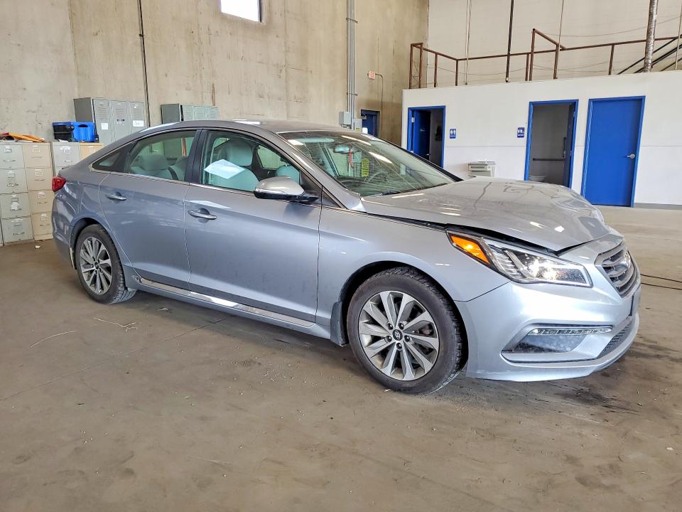 Photo 4 from auction – 2016 HYUNDAI SONATA with VIN 5NPE34AF8GH309624