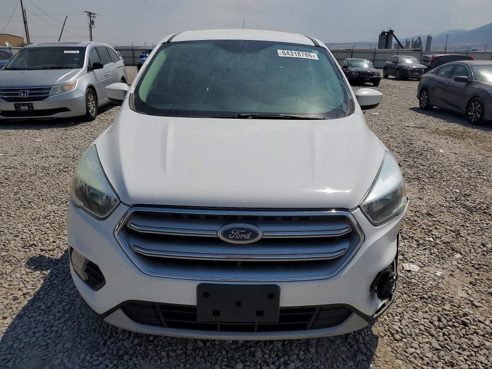 Photo 5 from auction – 2017 FORD ESCAPE with VIN 1FMCU9G95HUB29510