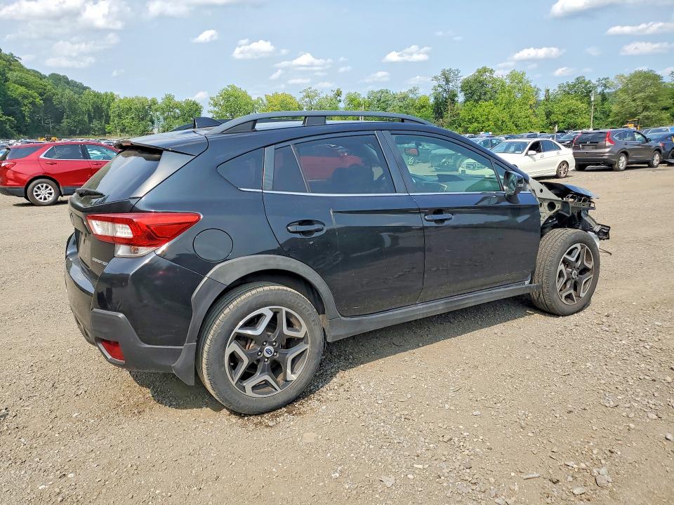 Photo 3 from auction – 2018 SUBARU CROSSTREK with VIN JF2GTAJC0JH215922