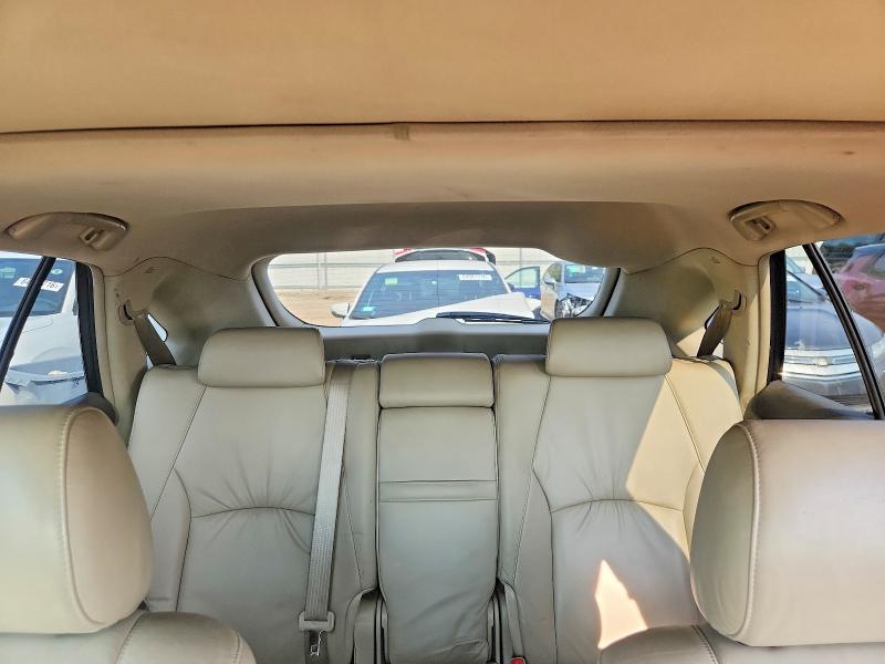 Photo 10 from auction – 2004 LEXUS RX with VIN 2T2HA31UX4C037180