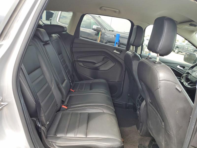 Photo 10 from auction – 2019 FORD ESCAPE with VIN 1FMCU9HD3KUC26652