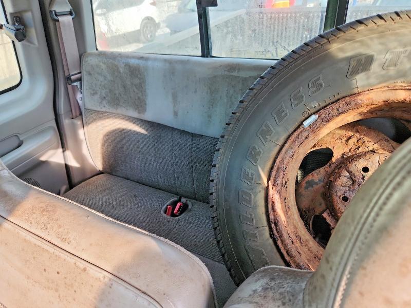 Photo 10 from auction – 1998 FORD F150 with VIN 2FTZX1726WCA48166