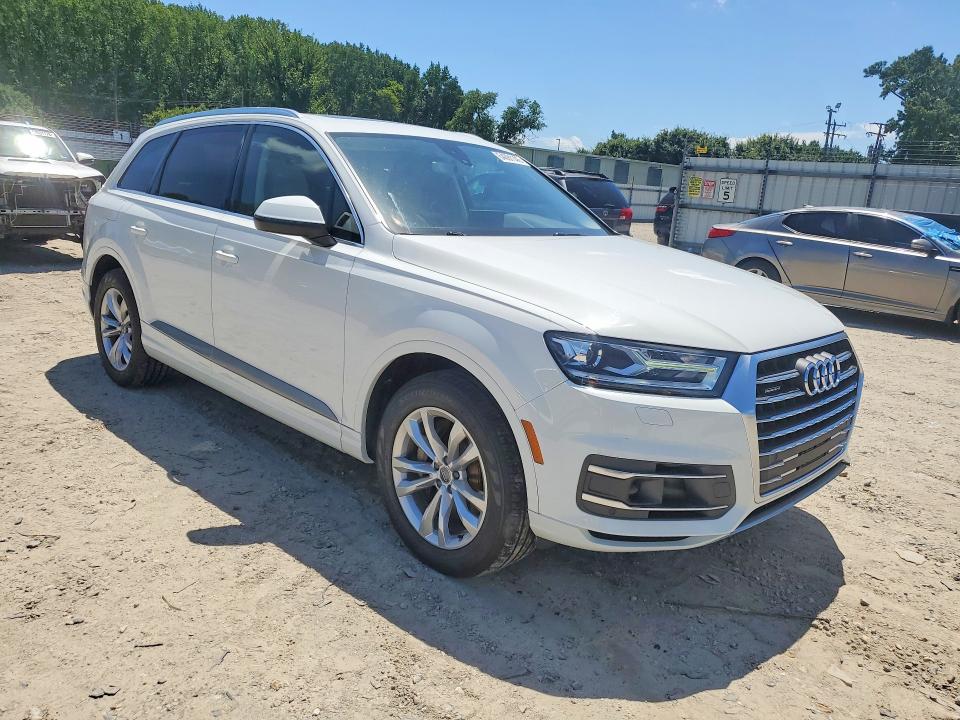 Photo 4 from auction – 2017 AUDI Q7 with VIN WA1LAAF78HD010813
