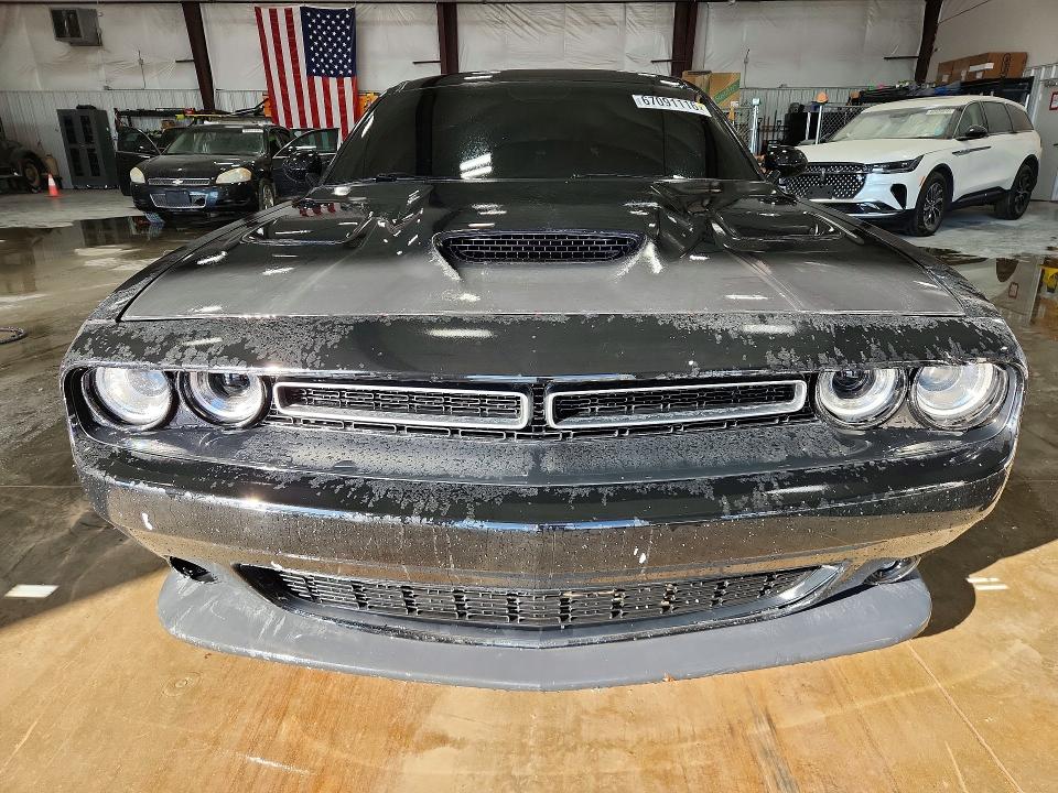 Photo 5 from auction – 2017 DODGE CHALLENGER with VIN 2C3CDZFJ1HH594955