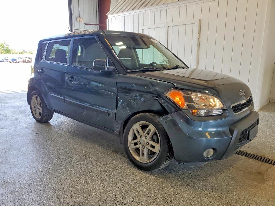 Photo 4 from auction – 2011 KIA SOUL with VIN KNDJT2A27B7205865