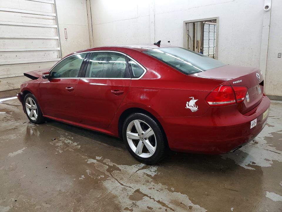 Photo 2 from auction – 2015 VOLKSWAGEN PASSAT with VIN 1VWBT7A38FC026125