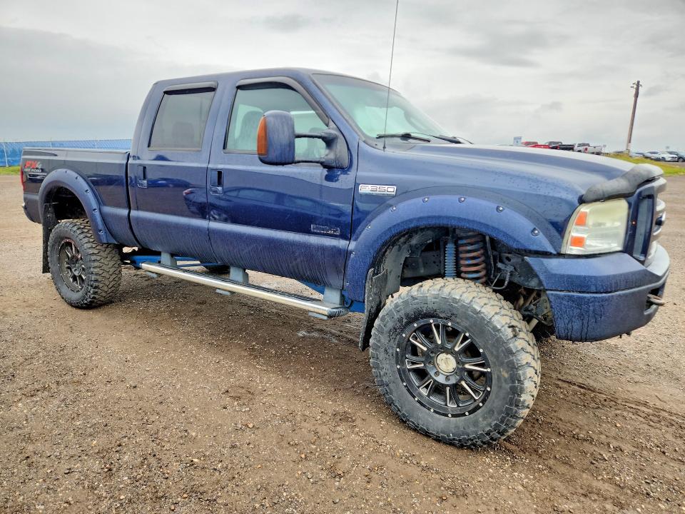 Photo 4 from auction – 2007 FORD F350 with VIN 1FTWW31P17EA71937