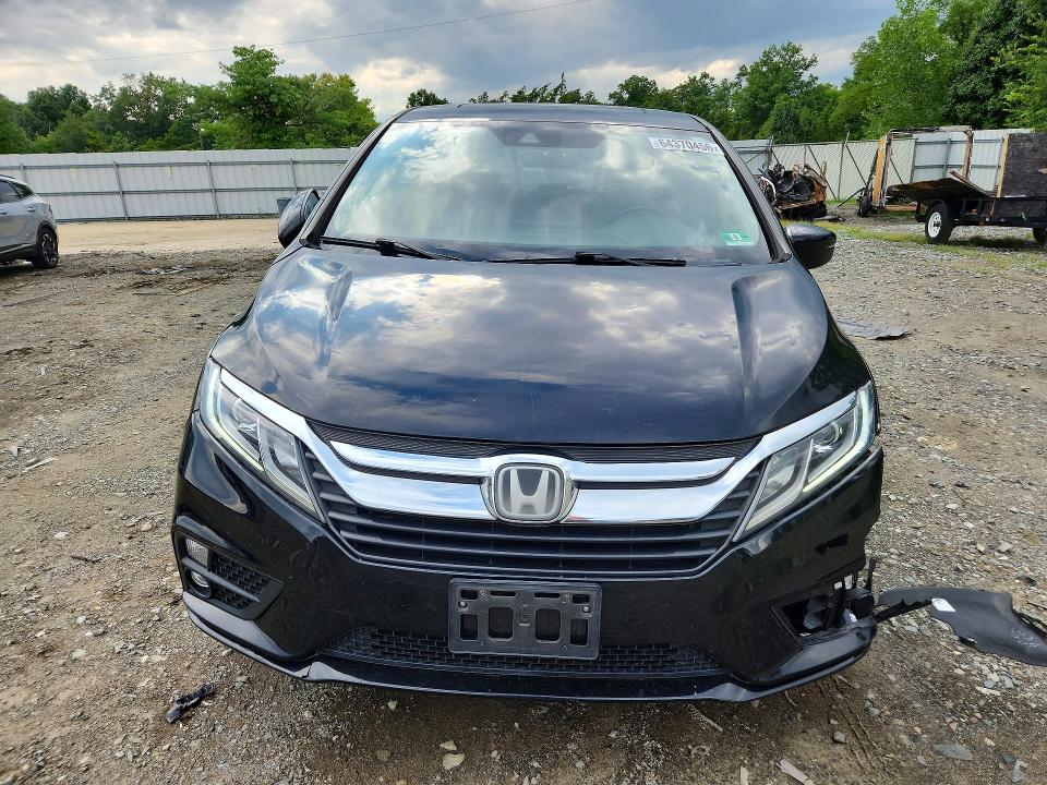 Photo 5 from auction – 2018 HONDA ODYSSEY with VIN 5FNRL6H79JB056279