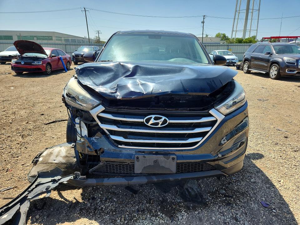 Photo 5 from auction – 2017 HYUNDAI TUCSON with VIN KM8J23A41HU287723