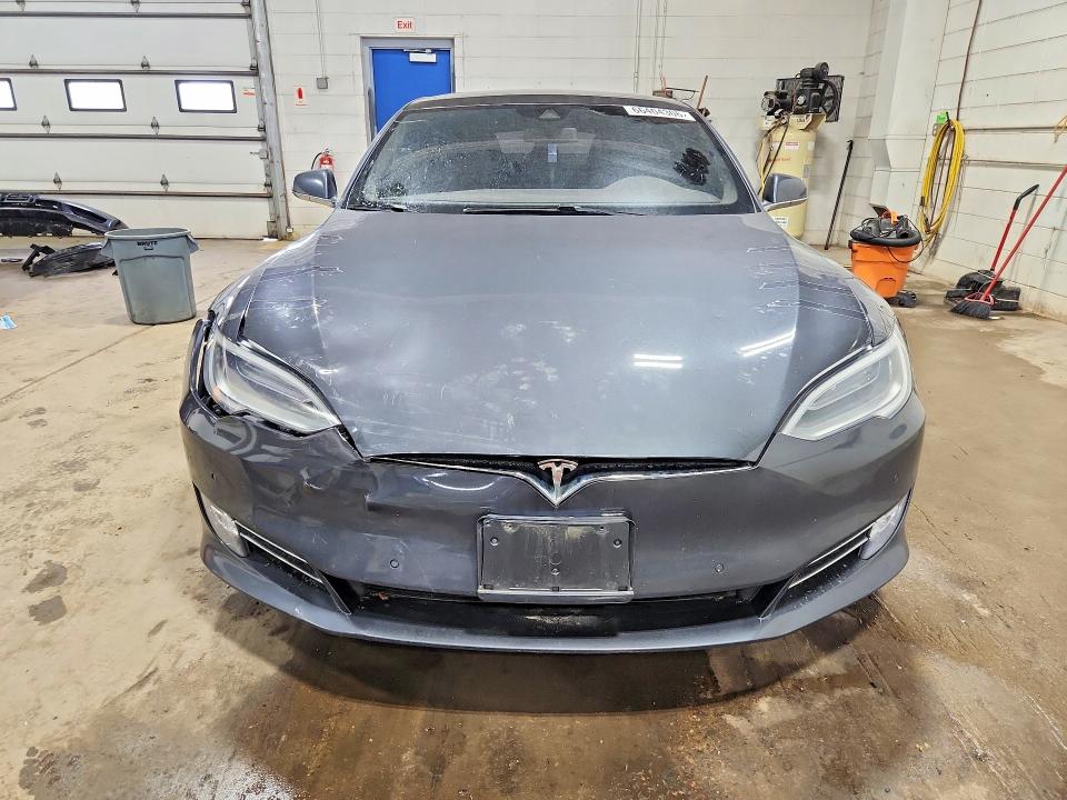 Снимка 5 от търг – 2016 TESLA MODEL S с VIN 5YJSA1E20GF152474