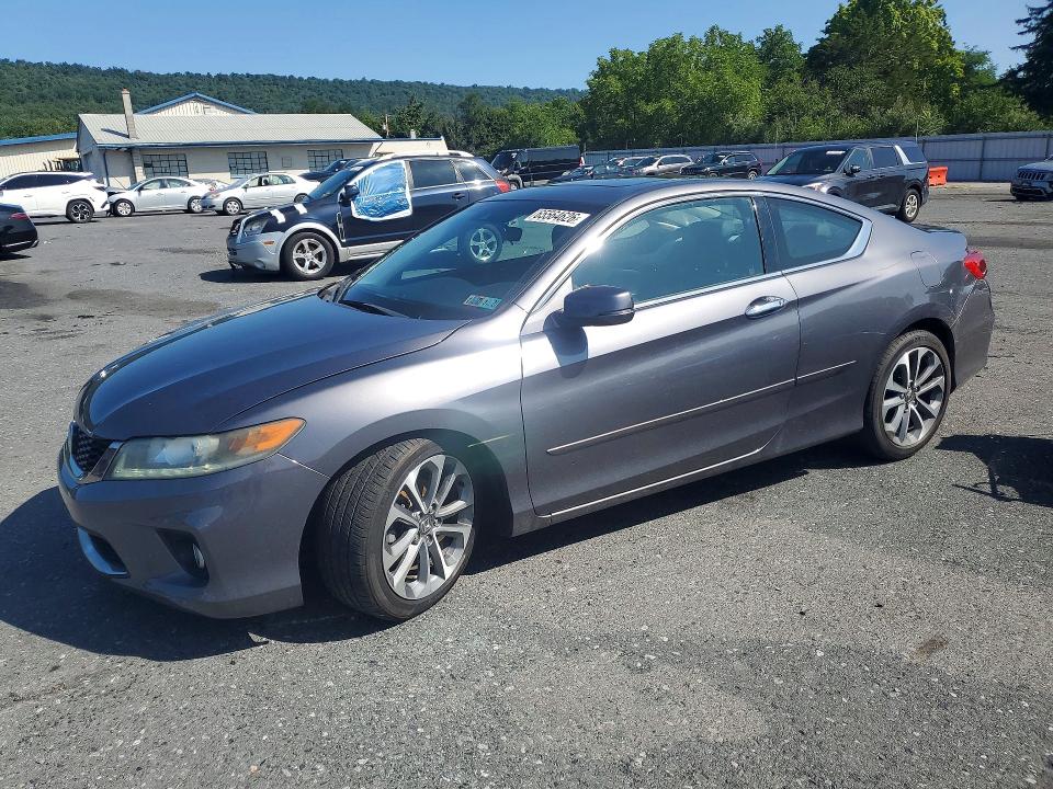 HONDA ACCORD 2013 with VIN 1HGCT2B85DA009040 - Photo from auction