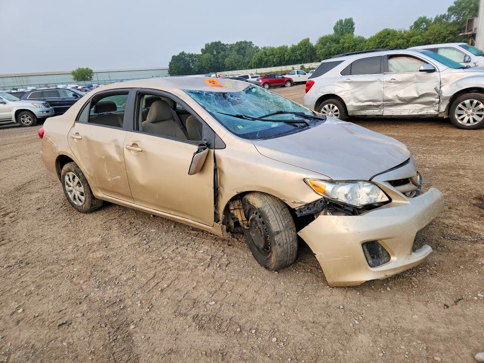 Photo 4 from auction – 2011 TOYOTA COROLLA with VIN JTDBU4EE3B9140311