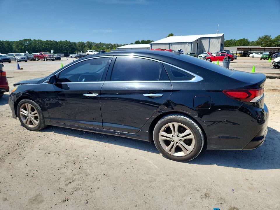 Photo 2 from auction – 2018 HYUNDAI SONATA with VIN 5NPE34AF4JH684935