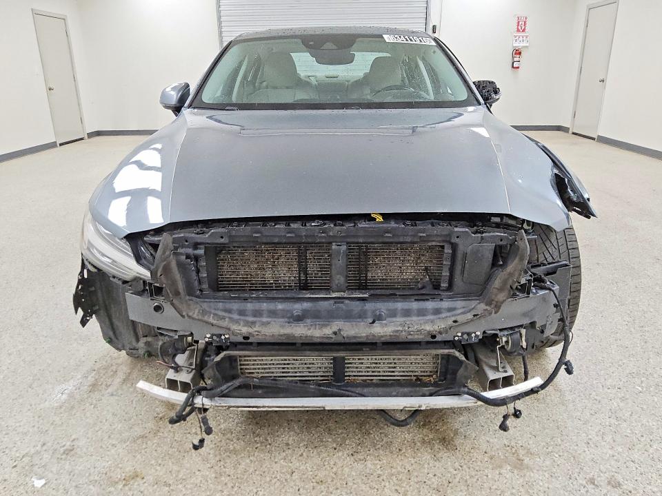 Photo 5 from auction – 2019 VOLVO S60 with VIN 7JRA22TL9KG011820