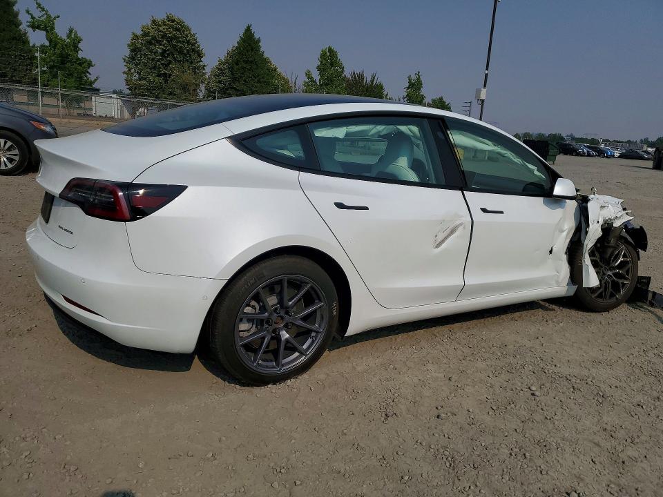 Photo 3 from auction – 2022 TESLA MODEL 3 with VIN 5YJ3E1EB1NF343164