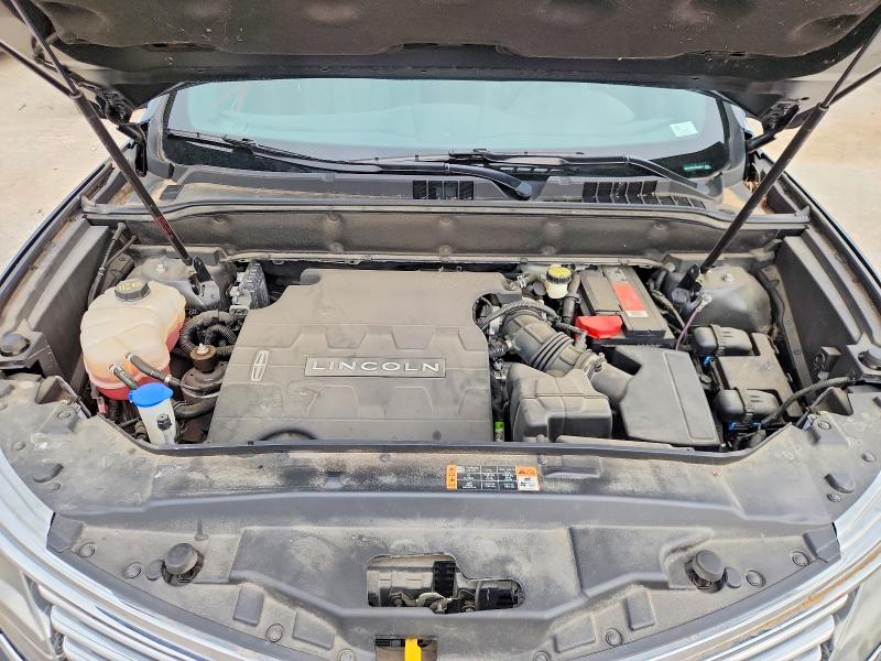 Photo 12 from auction – 2016 LINCOLN MKX with VIN 2LMTJ8KR4GBL38921