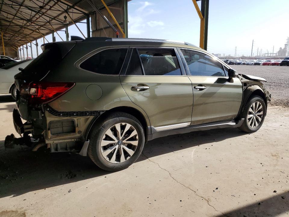 Photo 3 from auction – 2017 SUBARU OUTBACK with VIN 4S4BSETC3H3431640
