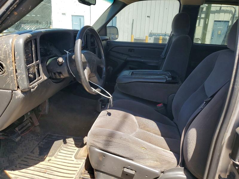 Снимка 7 от търг – 2004 GMC NEW SIERRA с VIN 2GTEC19V641142283