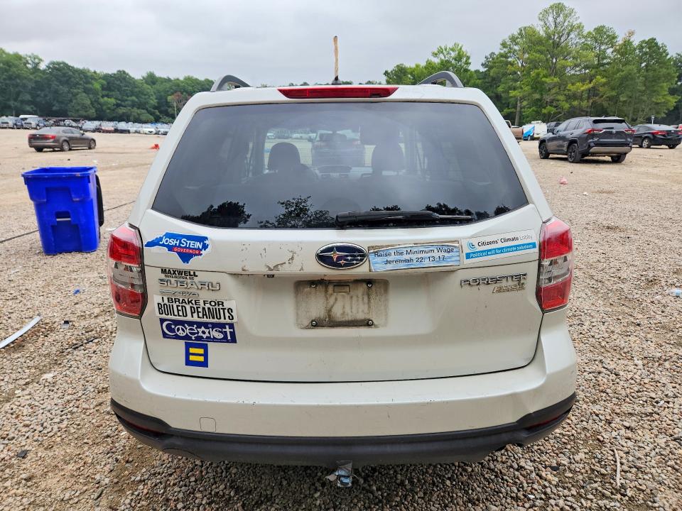 Photo 6 from auction – 2015 SUBARU FORESTER with VIN JF2SJAFCXFH423046