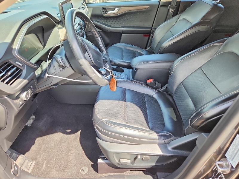 Photo 7 from auction – 2020 FORD ESCAPE with VIN 1FMCU9DZ5LUA15259