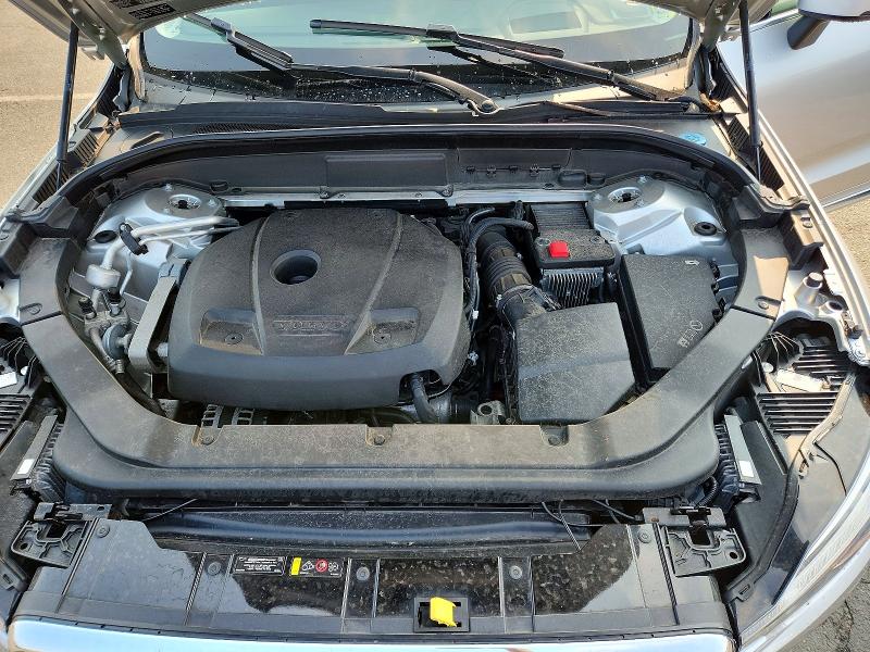 Photo 12 from auction – 2019 VOLVO XC60 with VIN LYVA22RL0KB211468