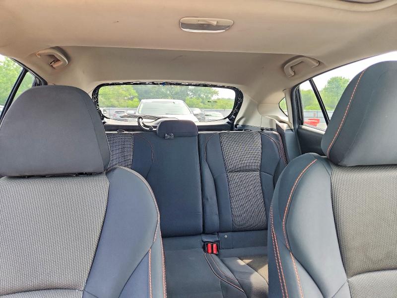 Photo 10 from auction – 2018 SUBARU CROSSTREK with VIN JF2GTACC1J8203601