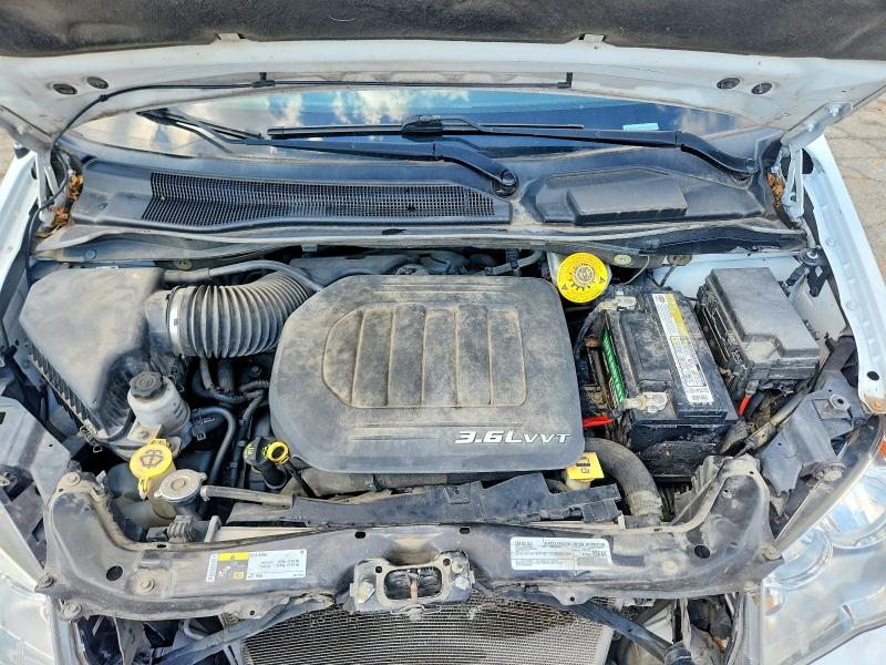 Photo 12 from auction – 2017 DODGE GRAND CARAVAN with VIN 2C4RDGCG6HR604893