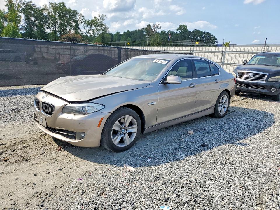 BMW 528 2013 with VIN WBAXH5C53DDW14872 - Photo from auction