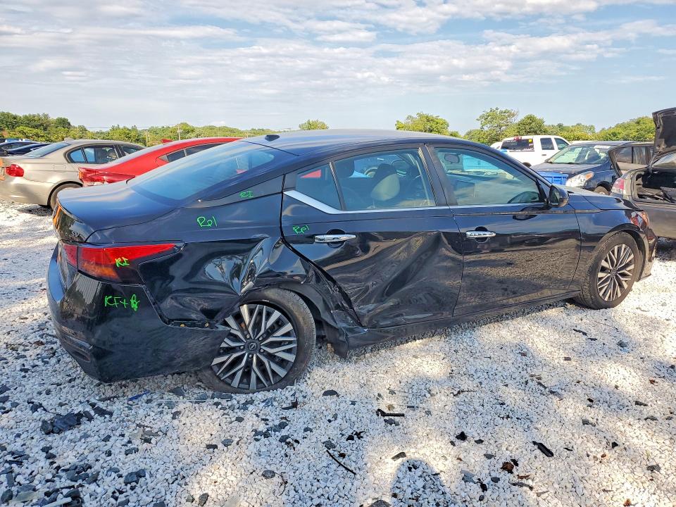 Photo 3 from auction – 2024 NISSAN ALTIMA with VIN 1N4BL4DV3RN342285