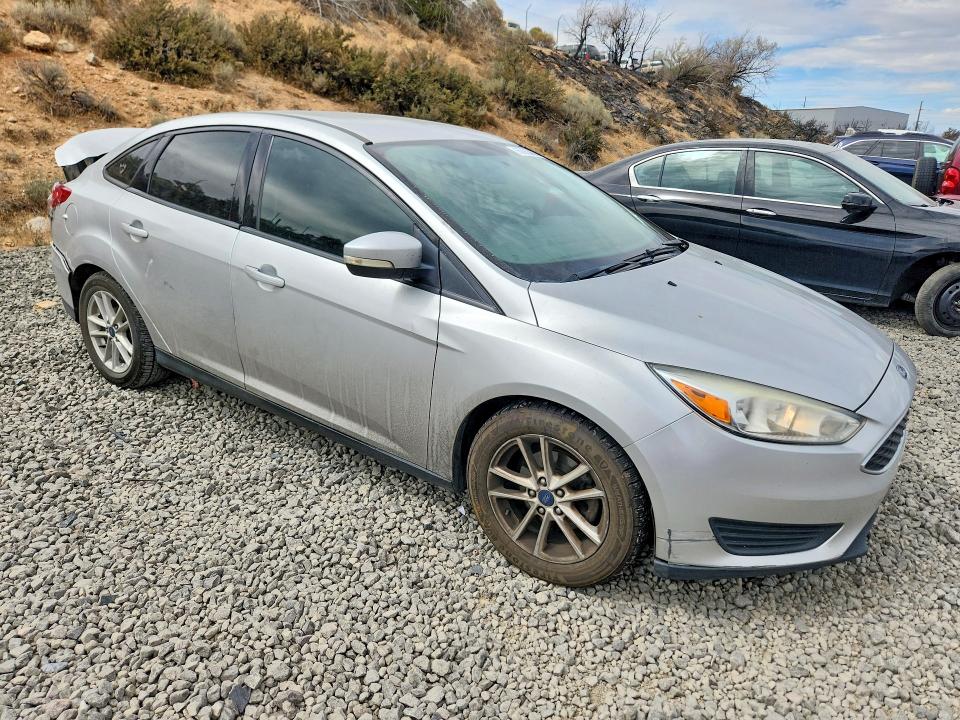 Photo 4 from auction – 2017 FORD FOCUS with VIN 1FADP3F29HL247654