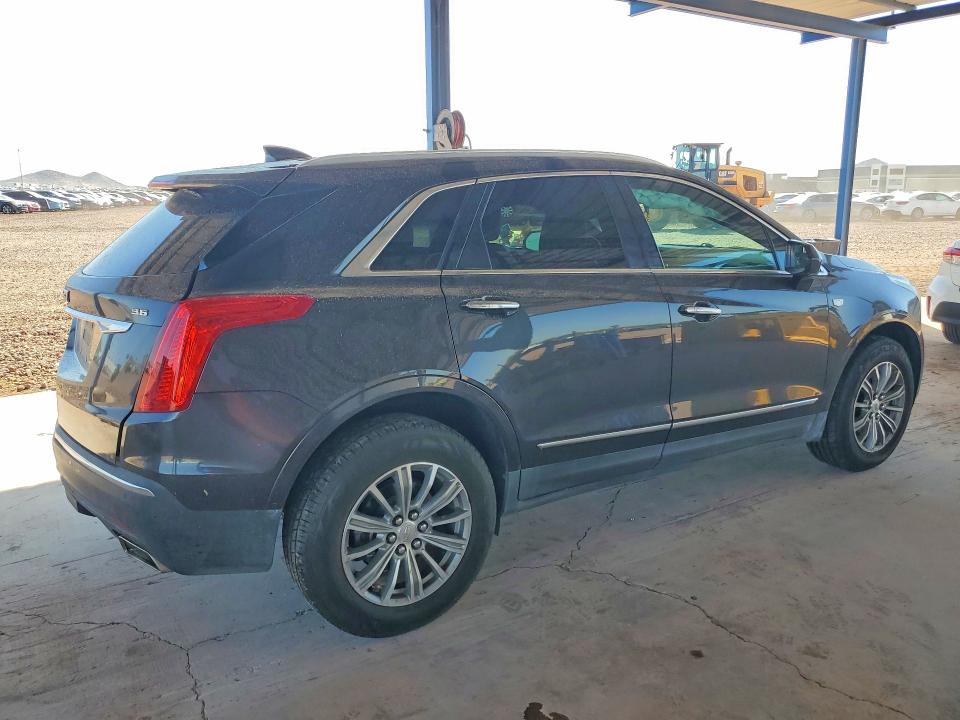 Photo 3 from auction – 2017 CADILLAC XT5 with VIN 1GYKNBRS6HZ198403