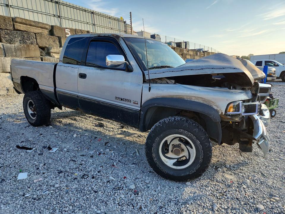 Photo 4 from auction – 1997 DODGE RAM 1500 with VIN 3B7HF13Z7VM590705